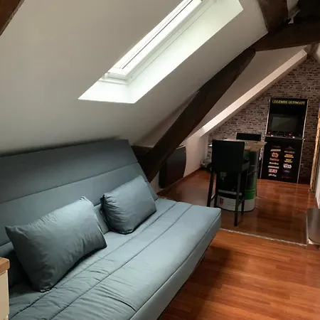 Apartment Old Car Hyper Centre-ville Compiegne